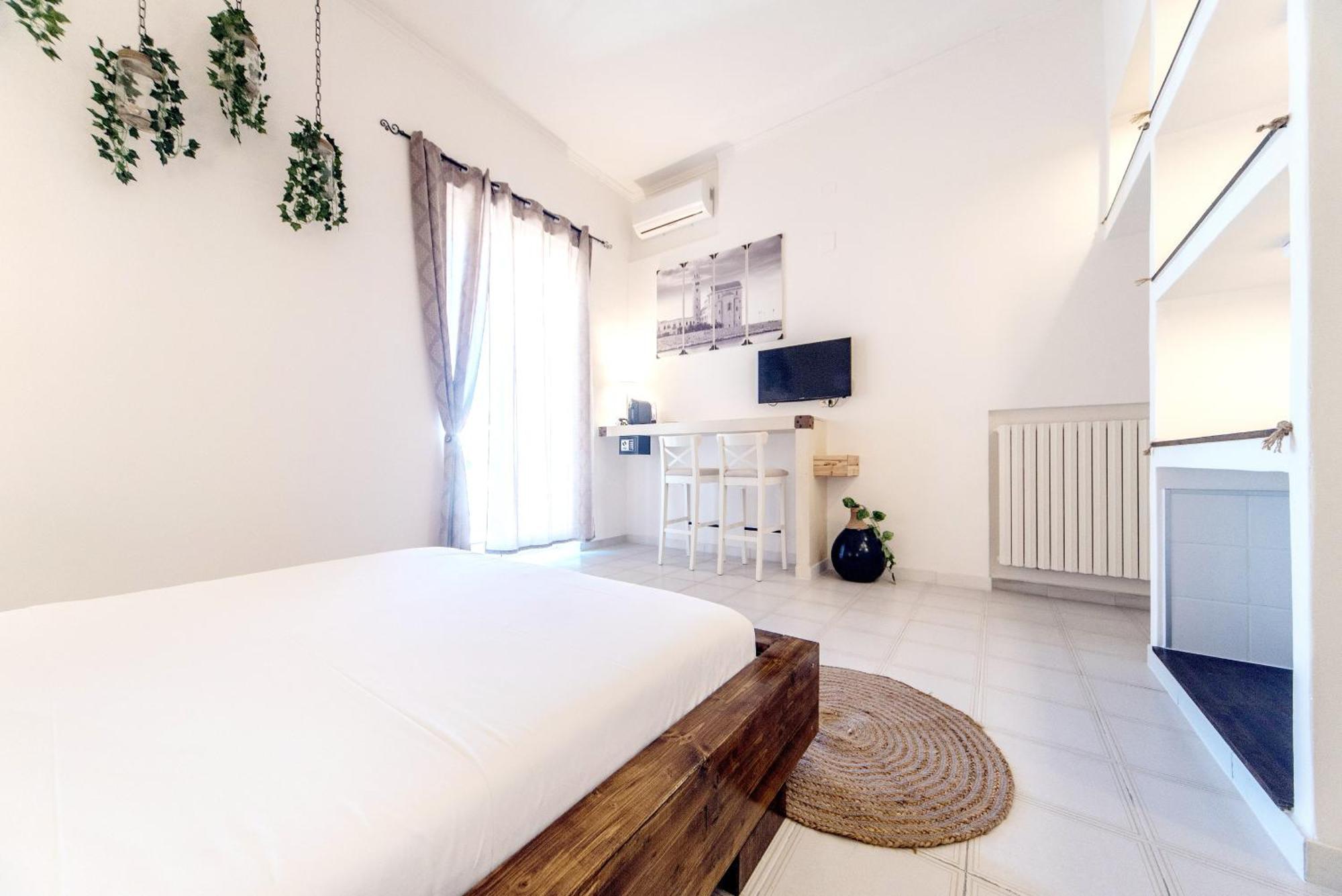 B&B Camera A Sud Mare' Трани Экстерьер фото